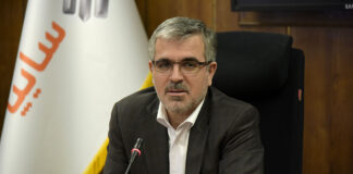 شرکتهای خودروسازی عرضه خود را کاهش ندادهاند